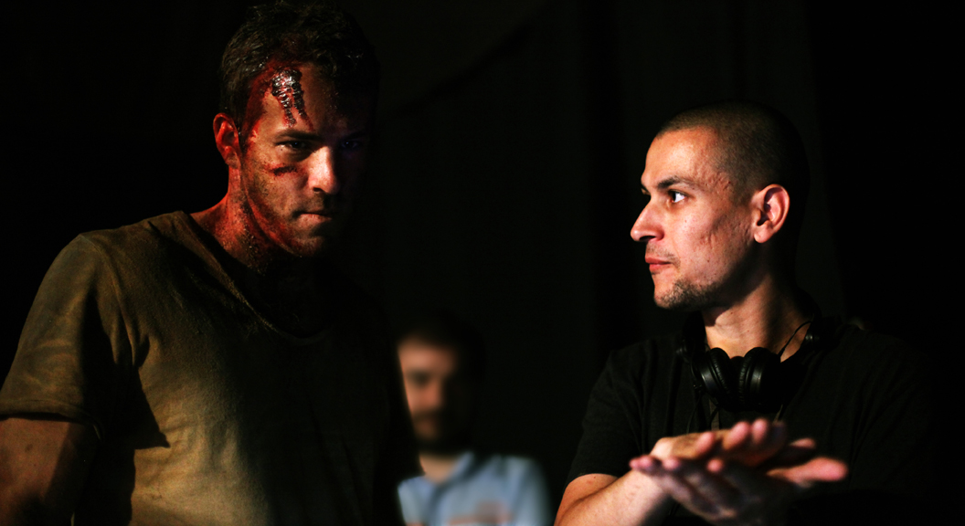 Ryan Reynolds and Director Rodrigo Cortes on set of BURIED