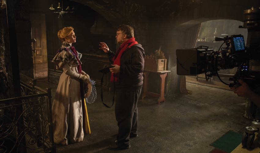 Tom Hiddleston, Jessica Chastain, Mia Wasikowska and Guillermo del Toro Talk Crimson Peak and Latino Influence
