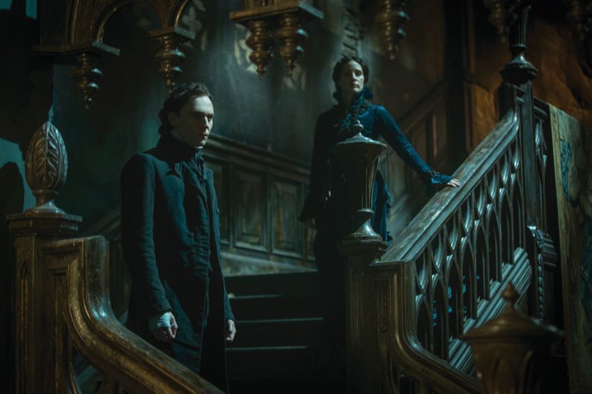 CrimsonPeak movie TomHiddleston JessicaChastain