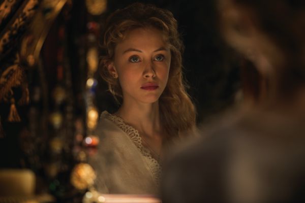 DRACULA UNTOLD’s Sarah Gadon on Her 10-Hour Make Out Session with Luke Evans