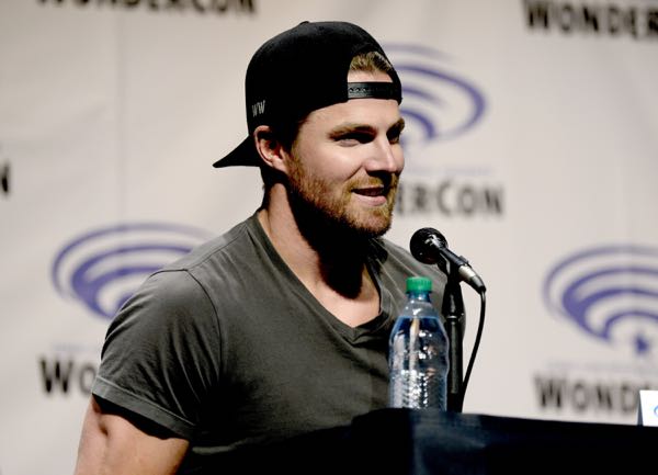 Stephen Amell Megan Fox TMNT WonderCon 2016 6