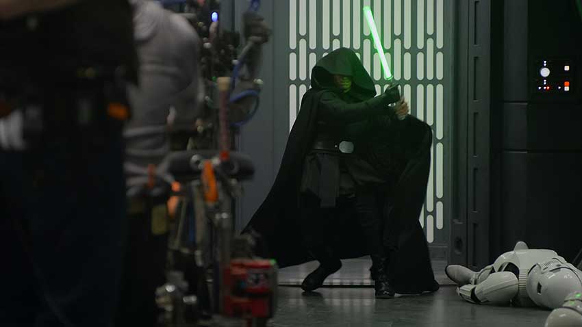 Disney Gallery The Mandalorian Luke Skywalker