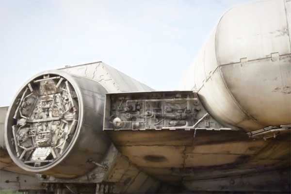 Millennium-Falcon