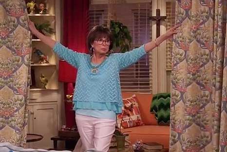 One Day At A Time 2016 Rita Moreno