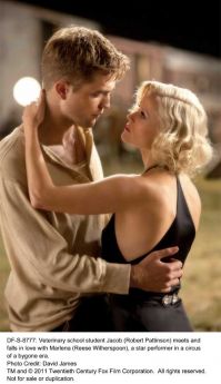 robert-pattinson-reese-witherspoon-water-for-elephants-movie-still2