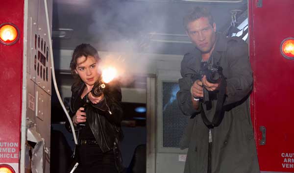 Emilia Clarke, Jai Courtney in Terminator Genisys 