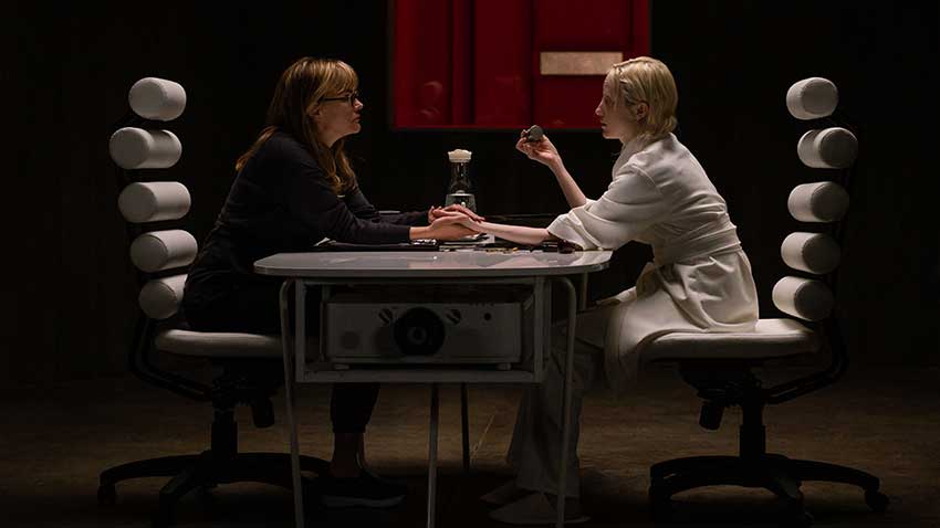 Andrea Riseborough and Jennifer Jason Leigh in POSSESSOR