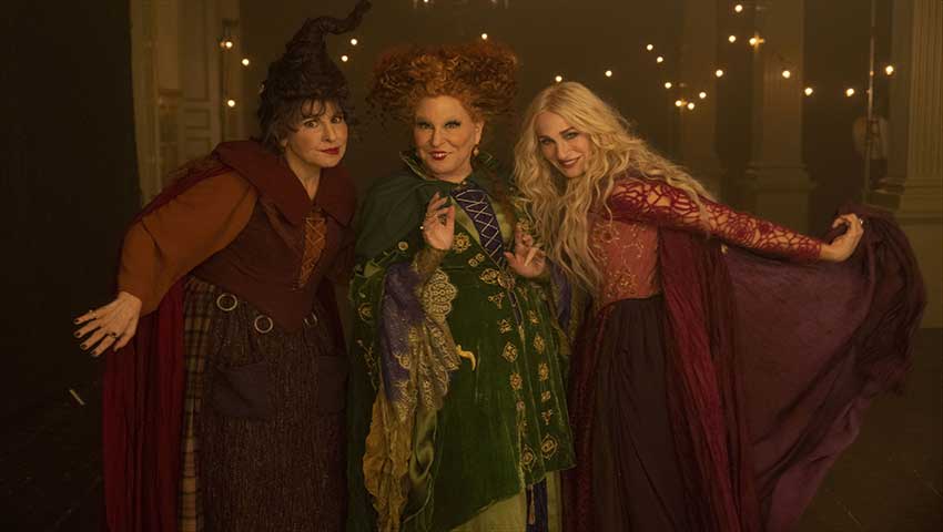 Hocus Pocus 2 Bette Midler, Sarah Jessica Parker, Kathy Najimy still