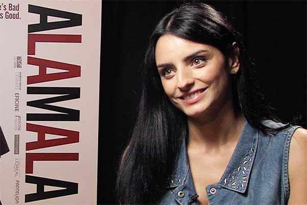 Aislinn Derbez A La Mala interview about Mauricio Ochmann