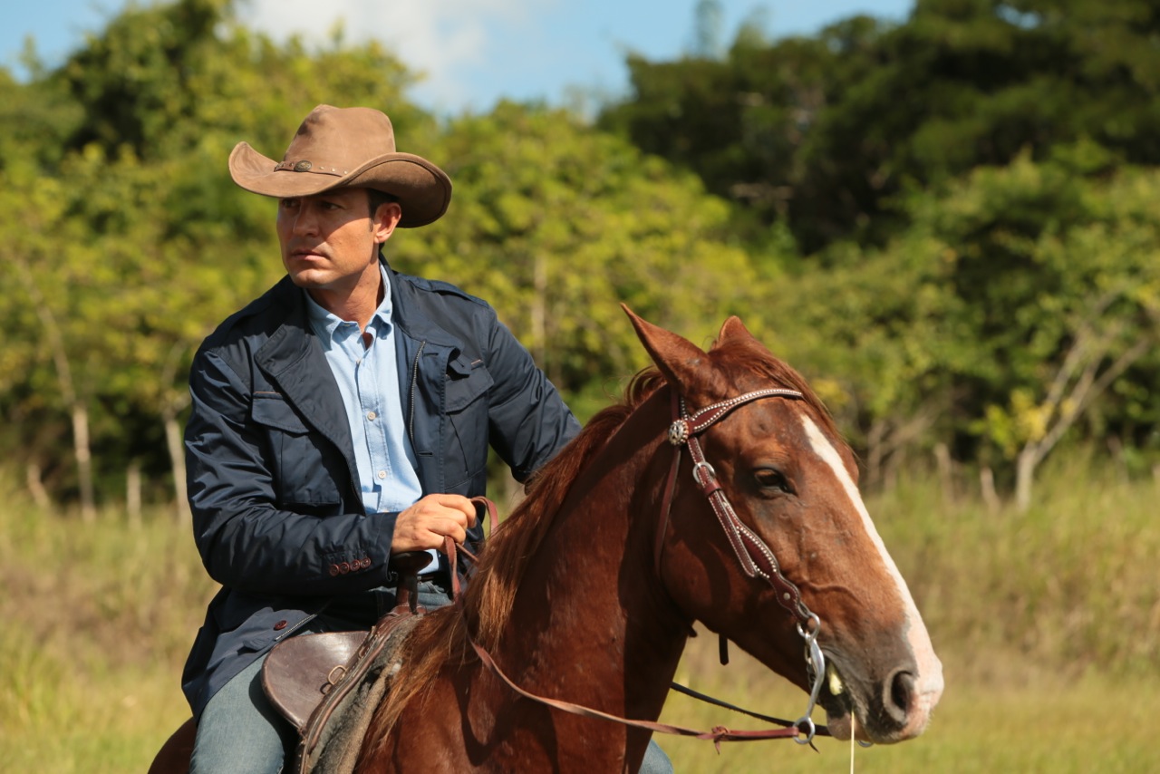 Fernando Colunga Ladrones