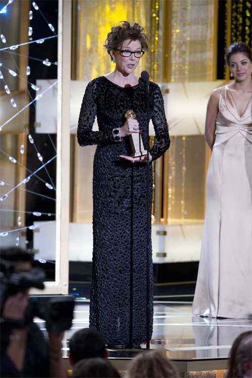 Annette Bening wins for THE KIDS ARE ALRIGHT @HFPA