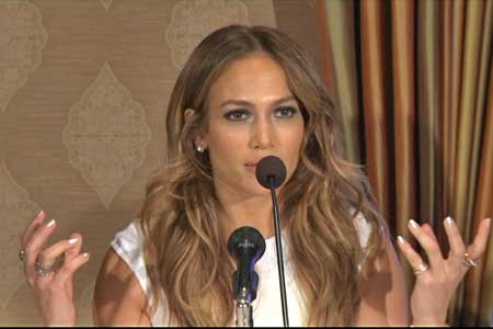 Jennifer Lopez on her make out scene with Rodrigo-Santoro image
