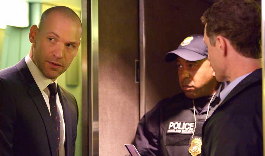 THE STRAIN "Quick and Painless" -- Episode 205 (Airs August 9, 10:00 pm e/p) Pictured: Corey Stoll as Ephraim Goodweather. Photo Credit/Copyright: CR: Michael Gibson/FX Copyright 2015, FX Networks. All Rights Reserved.