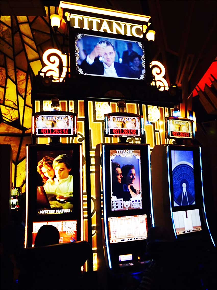 Titanic movie slots